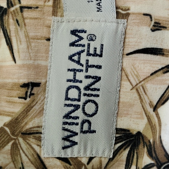 WINDHAM POINYE, mens button down casual shirt. Size large. 100% cotton. - Picture 7 of 8